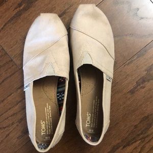 Toms shoes